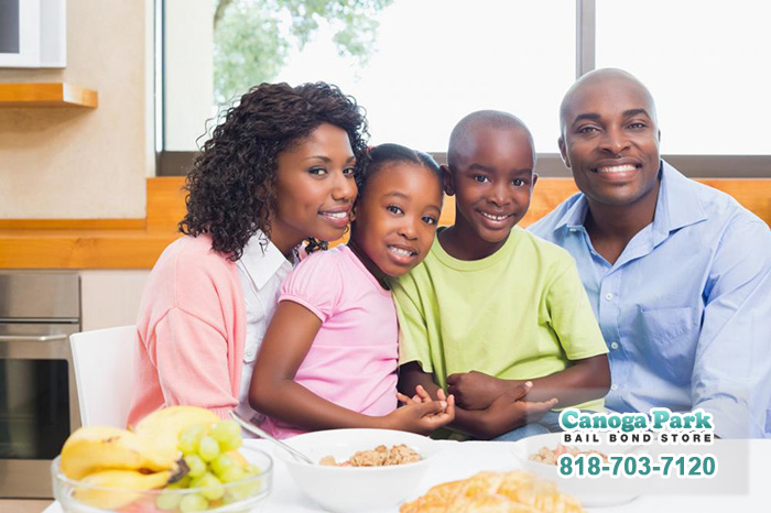 Family Dinner Topics: So You’re Spending Time with Family